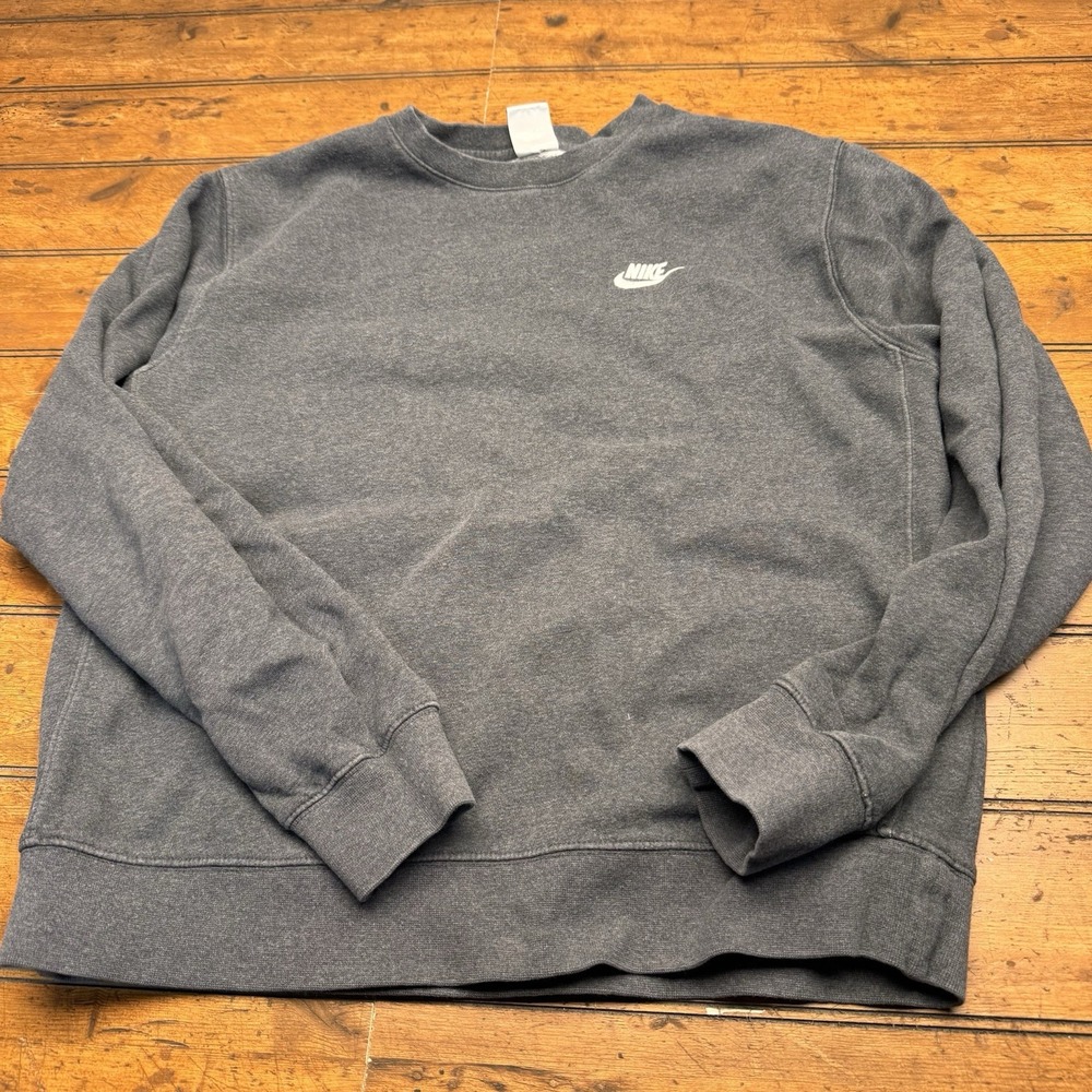 Nike Sportswear Club Fleece Crewneck Sweatshirt Grey  Size Medium